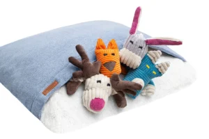 dog sleeping bag blue with toys