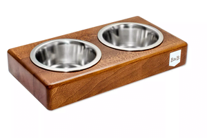 dog bowl duo light brown with wooden frame